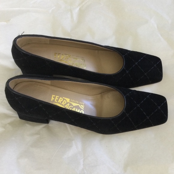 Salvatore Ferragamo Suede Pumps - Picture 1 of 11